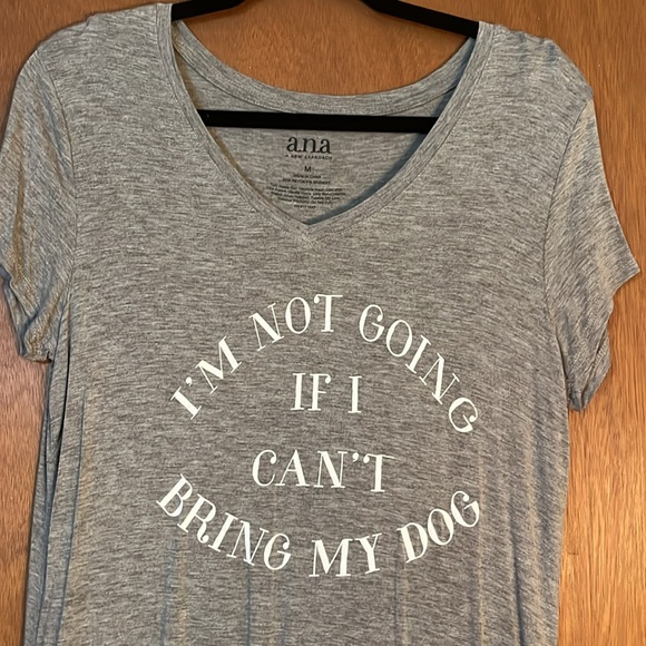 Super soft weekend, T-shirt with V-neck and cap sleeves - Picture 2 of 4